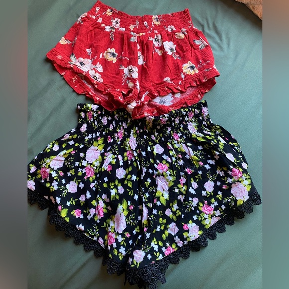 Floral short BUNDLE - Picture 2 of 3